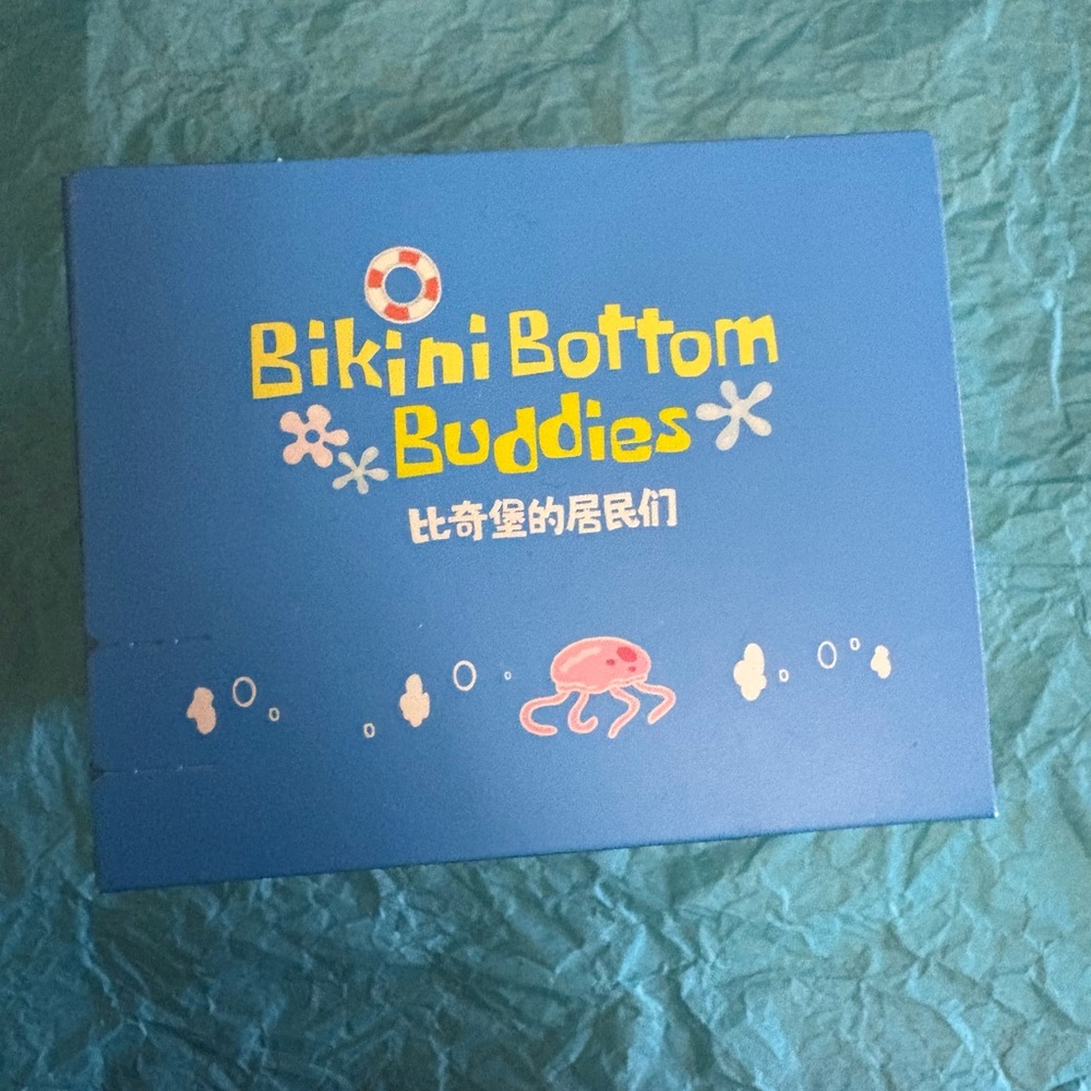 POP MART Bikini Bottom Buddies Cool Fish plush pendant - Spongebob Squarepants - Picture 9 of 10